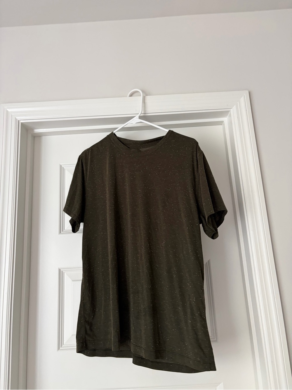 lululemon athletica Olive Speckled Short Sleeve Tee